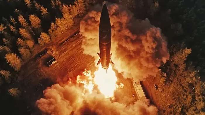 У Зеленского отреагировали на угрозы России использовать "вундервафлю" для удара по Украине У Зеленского отреагировали на угрозы России использовать "вундервафлю" для удара по Украине