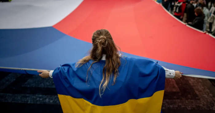 Сколько украинских беженцев нашли работу в Чехии: подробности 