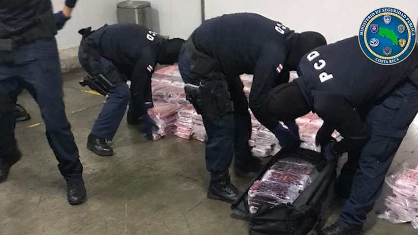 В Коста-Рике силовикам попался крупный улов кокаина