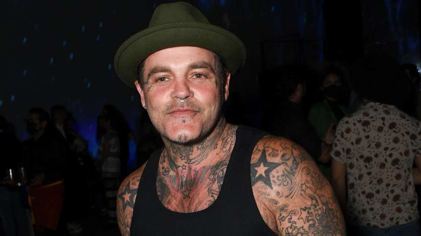 Фронтмен группы Crazy Town умер в Лос-Анджелесе