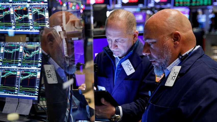 Инвесторы готовятся к удару: как новый штамм повлияет на бизнес