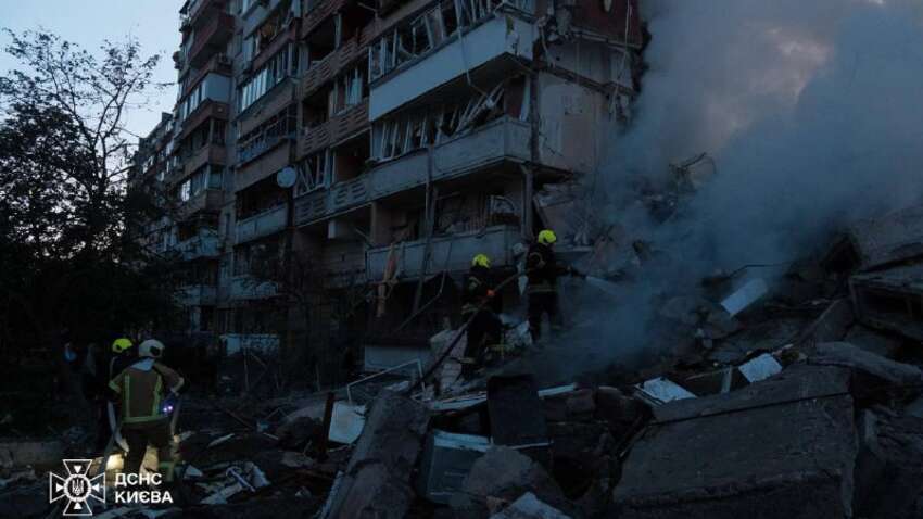Підтверджено загибель трьох дітей: на скільки зросла кількість загиблих після удару РФ по Києву