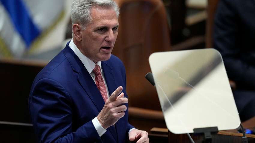 США могут замедлить выделение помощи Украине: СМИ узнали, в чем причина