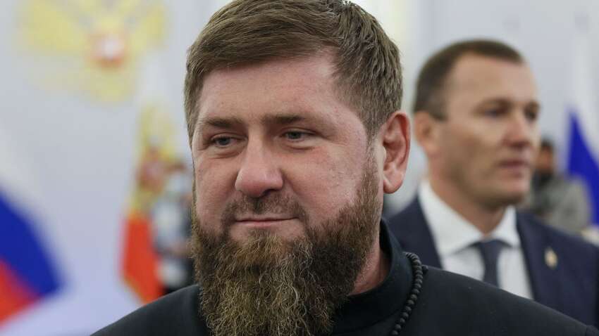 Кадиров приїхав в окупований Маріуполь: що він там робить Кадиров приїхав в окупований Маріуполь: що він там робить