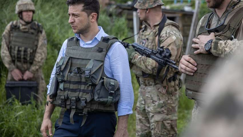 Названы три этапа возвращения Донбасса