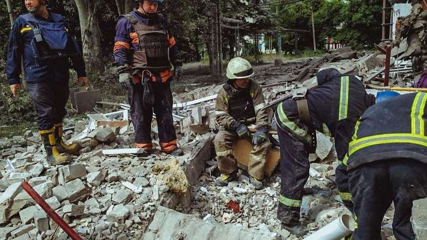 Украинцы будут работать на общественно полезных работах: кого будут привлекать