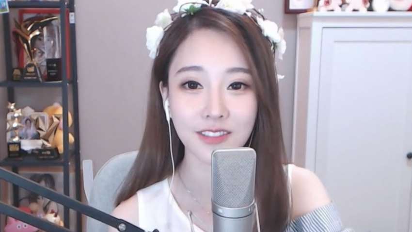 Чоловік витратив 550 тисяч доларів на донати стрімерці: він хотів чути від неї одне слово