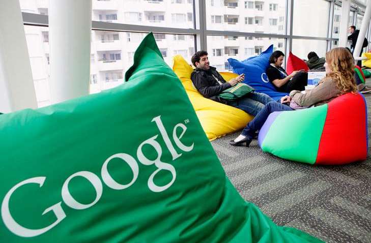 Співробітники Google звинуватили керівництво у шпигунстві за ними