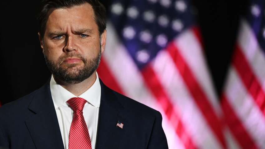 «Война должна закончиться сейчас»: Вэнс обозначил позицию США по Украине и России