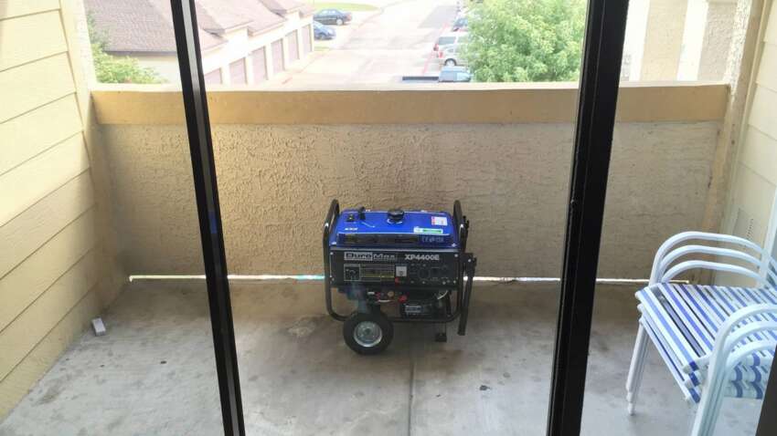 Смертельная ошибка во время блекаута: генератор в доме унес жизни трех человек в Одесской области Смертельная ошибка во время блекаута: генератор в доме унес жизни трех человек в Одесской области