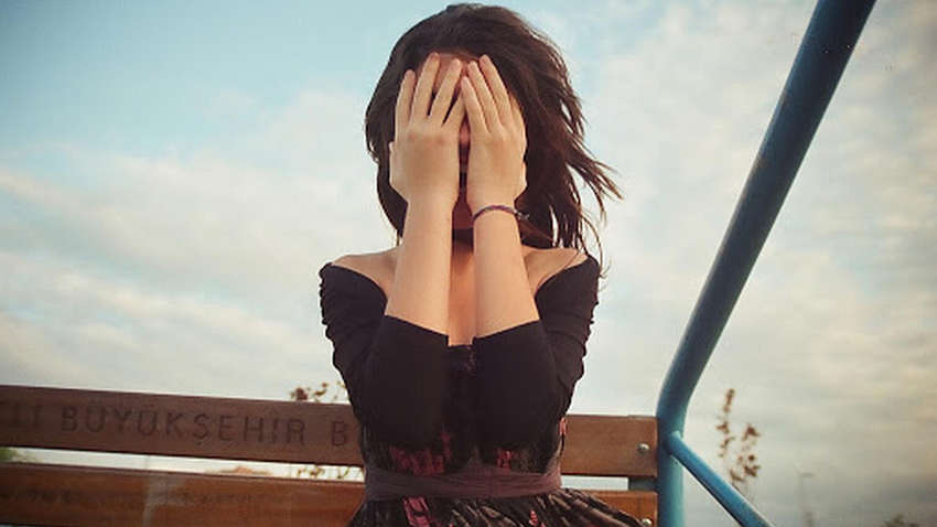 Які несподівані речі "крадуть" у жінки красу і силу