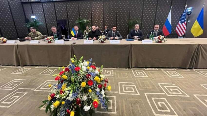 Первый день женевских переговоров закончился ультиматумом Киеву: детали Первый день женевских переговоров закончился ультиматумом Киеву: детали