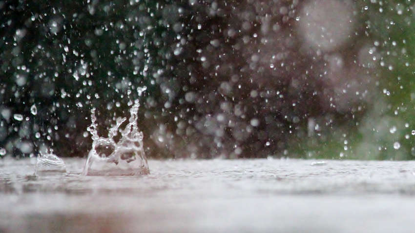 На Украину налетит ураган: какие области затопит