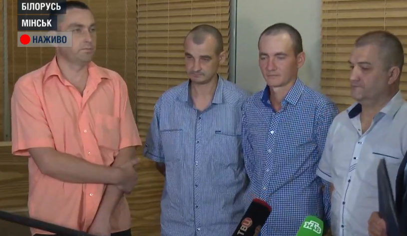 Боевики “ЛДНР” отпустили четырех украинских пленных, - ВИДЕО