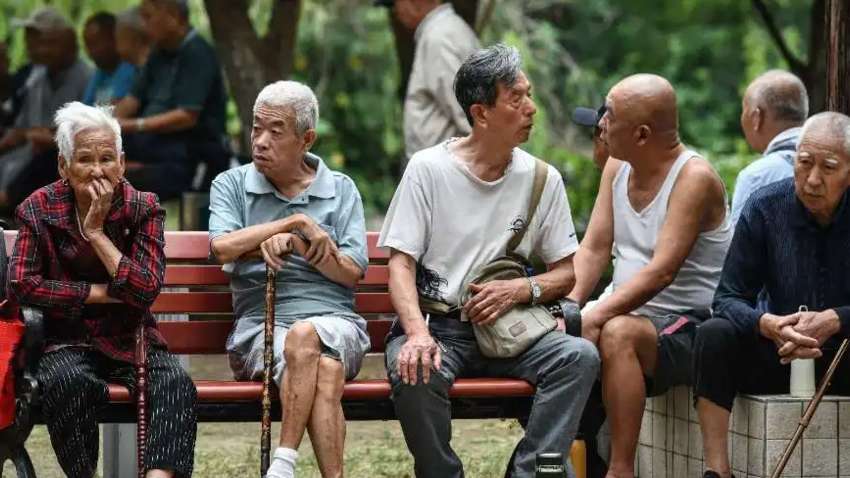 Первая страна в мире получила статус "суперстарого общества" Первая страна в мире получила статус "суперстарого общества"