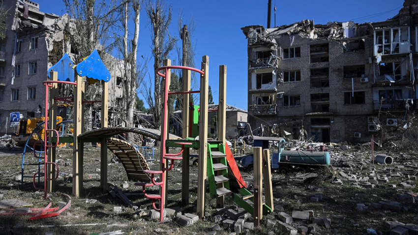 Залишаються лічені дні: Україна за крок від того, щоб втратити два великі міста на Донбасі