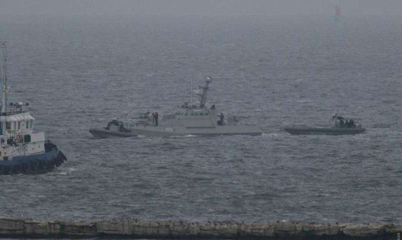 ТОП-5 событий среды: встреча железных "пленников", Зеленский о вопросах Путину и 13 уголовных производств в отношении Порошенко