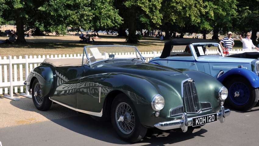 Топ-5 самых стильных американских автомобилей 60-ых