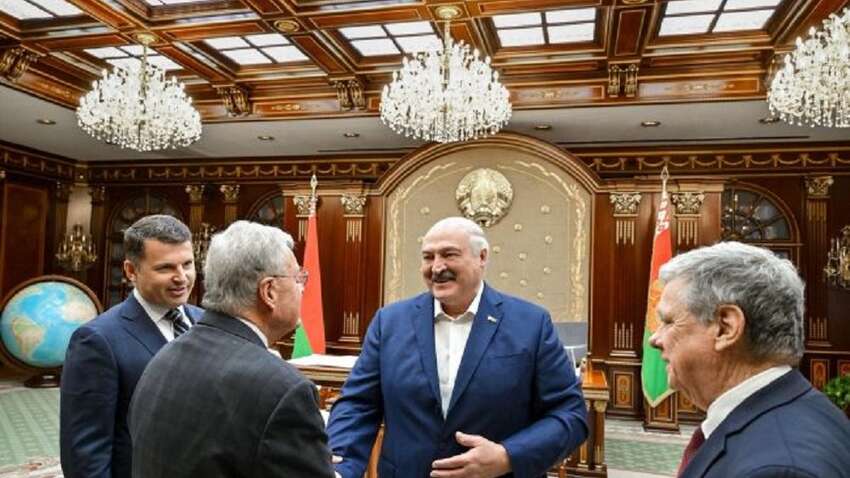 Що спецпосланець Трампа обговорив з Лукашенком: важливе уточнення Що спецпосланець Трампа обговорив з Лукашенком: важливе уточнення