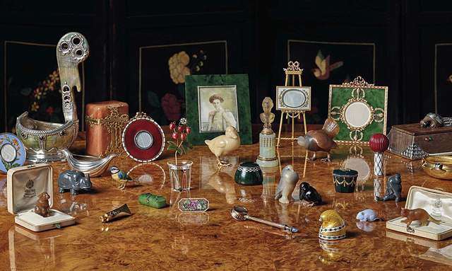 В Лондоне коллекцию изделий Фаберже пустили с молотка В Лондоне коллекцию изделий Фаберже пустили с молотка