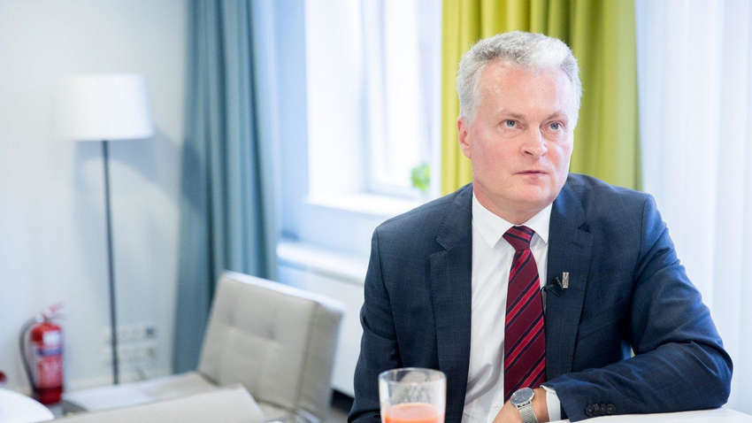 Президент Литвы не видит оснований контактировать с Путиным из-за ситуации в Украине