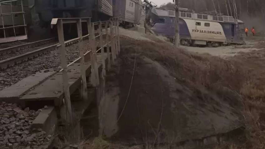 «Пасажири цього поїзду не знають, що вдруге народилися» – «Флеш» про масовану атаку вночі