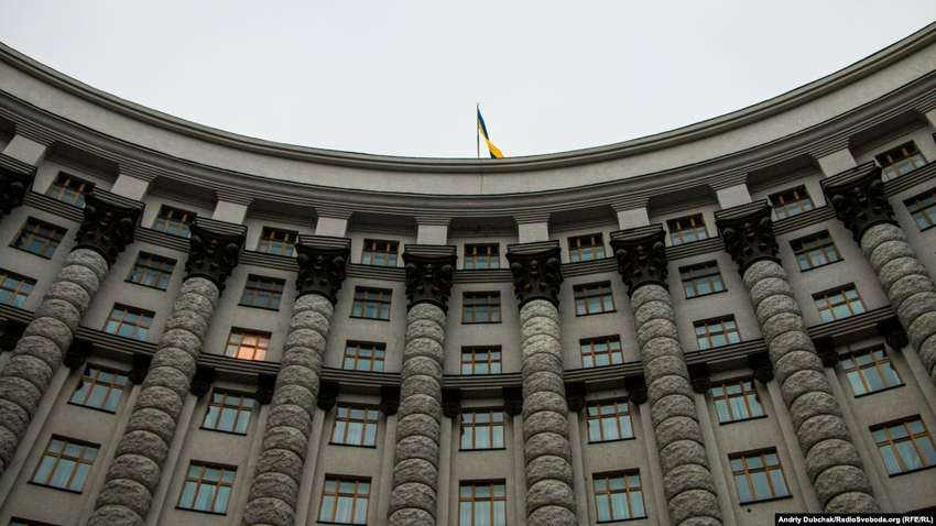 Кабмин разрешил назначать главу Налоговой службы без конкурса 