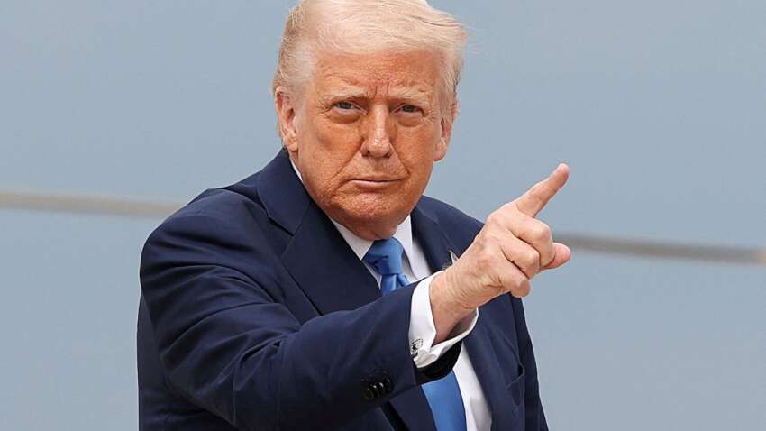 Трамп показал на карте "51-й штат" США (ФОТО) Трамп показал на карте "51-й штат" США (ФОТО)
