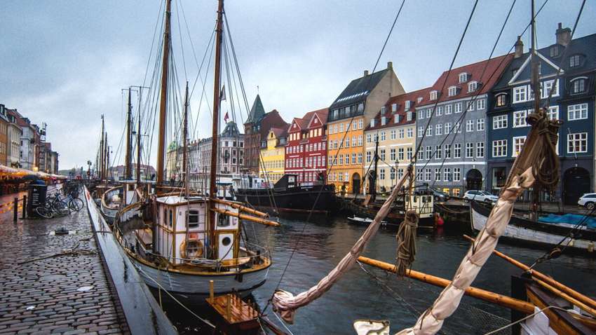 Хочешь социальную помощь - иди работай: в Европе придумали, как заставить мигрантов работать Хочешь социальную помощь - иди работай: в Европе придумали, как заставить мигрантов работать