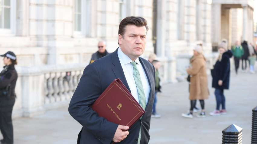 В Британии ответили на угрозы Лаврова о рисках ядерной войны В Британии ответили на угрозы Лаврова о рисках ядерной войны