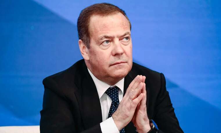 Ермак ответил Медведеву, резко умолкшему после слов Трампа