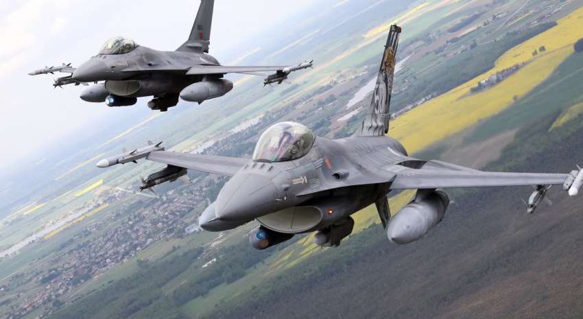 «Золоті літаки»: стало відомо, скільки коштуватиме Україні використання F-16
