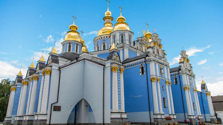 Филарет обратился в суд, чтобы оставить УПЦ КП Михайловский монастырь