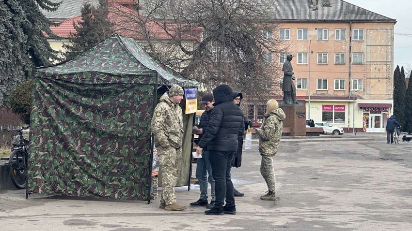 За срыв мобилизации в ТЦК оштрафовали Кучму: что известно