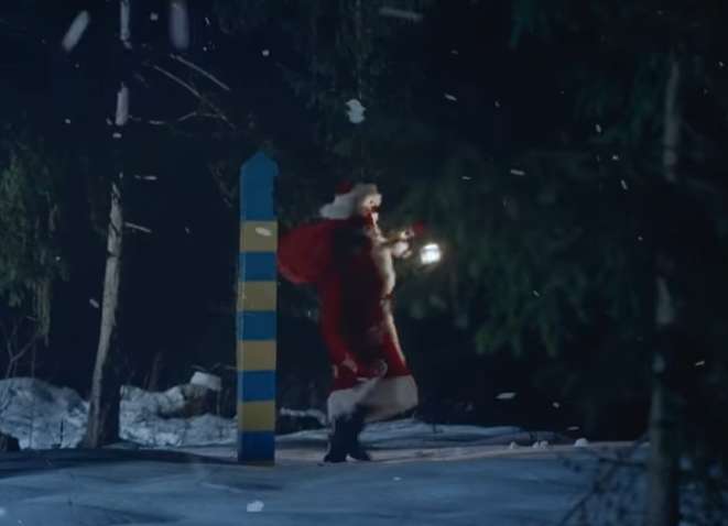 Оккупантам не удалось убить Санта-Клауса: украинские пограничники показали видео