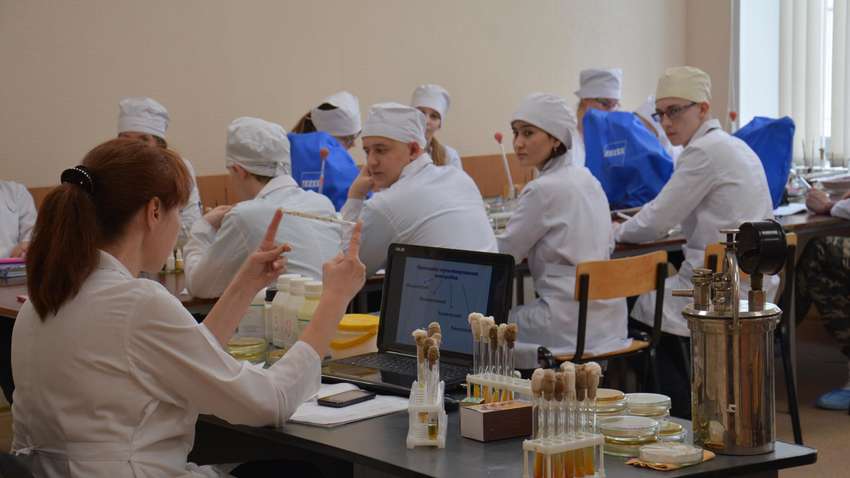 Мiнздрав хоче залучити студентів-медиків до боротьби з коронавірусом