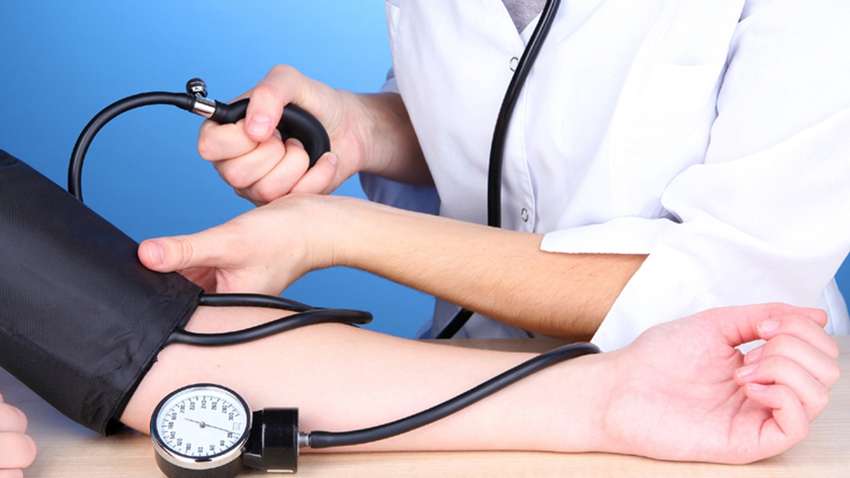Які звичні речі заборонено робити людям з низьким артеріальним тиском