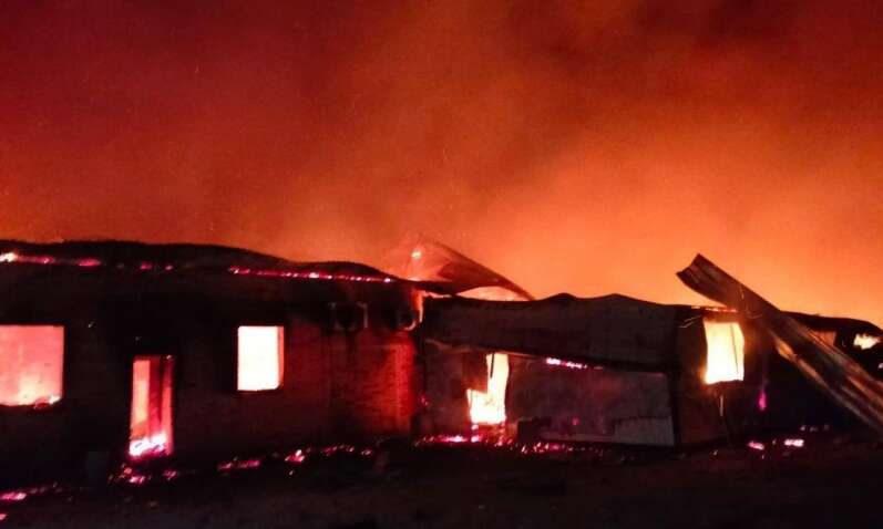 Скрізь руїни та пожежі: яке місто масовано атакувала РФ