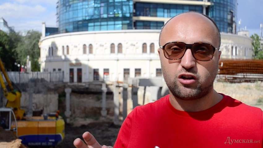 Владельцем отеля "Токио Стар", где произошел пожар, является внештатный советник Труханова