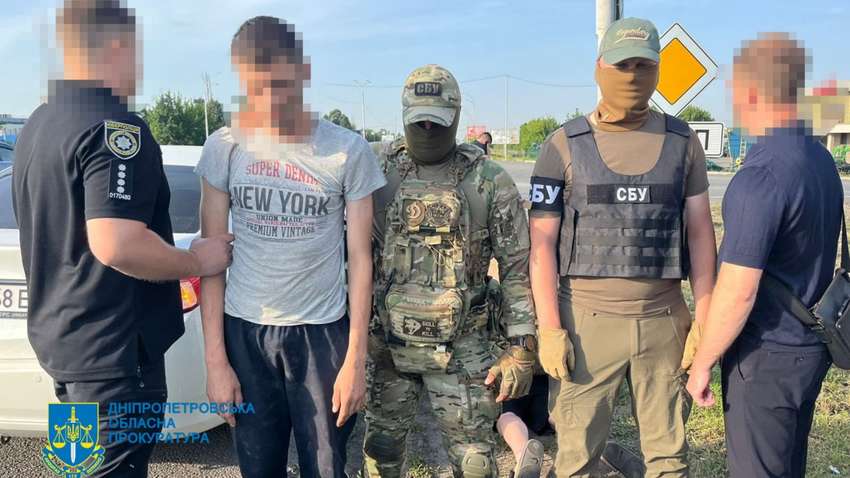 Викрадали телефони з моргу: «офісники» Дніпра ошукували загиблих військових Викрадали телефони з моргу: «офісники» Дніпра ошукували загиблих військових