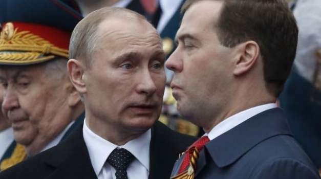 Путін викрив брехню Медведєва про російську армію Путін викрив брехню Медведєва про російську армію