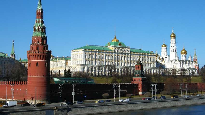 В Кремле рассказали, что могут подписать в Париже