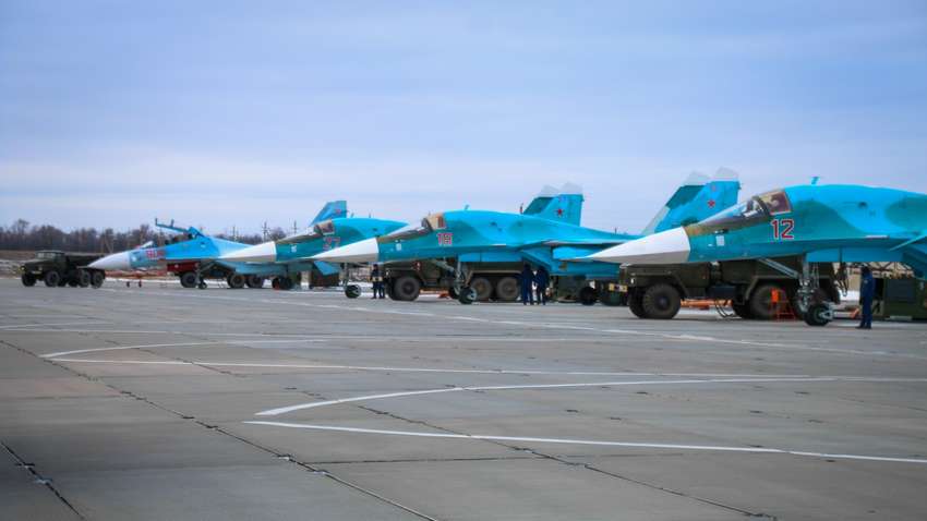 Поражение российских самолетов на авиабазах: в США ответили, есть ли подтверждение