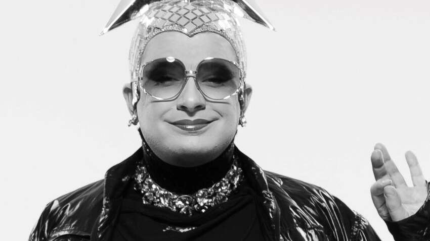 Сердючка заспівала мовою ворога — мовний омбудсмен викликав поліцію