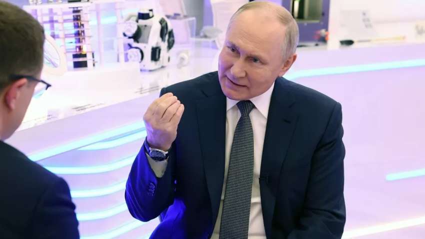 Путін збирається відібрати гроші та житло у людей, які критикують війну в Україні Путін збирається відібрати гроші та житло у людей, які критикують війну в Україні