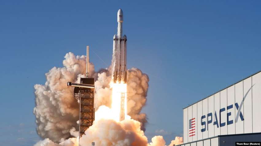 Dragon успешно отправился к МКС