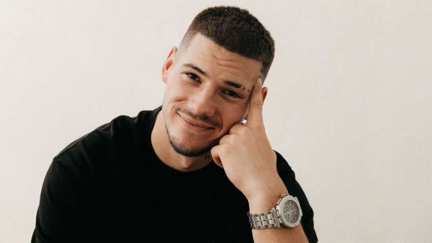 Популярного блогера внесли до бази "Миротворець": він відреагував (ВІДЕО) Популярного блогера внесли до бази "Миротворець": він відреагував (ВІДЕО)