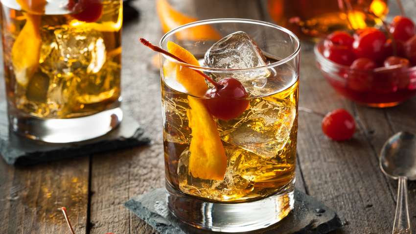 Будет только хуже: с чем не стоит смешивать алкоголь