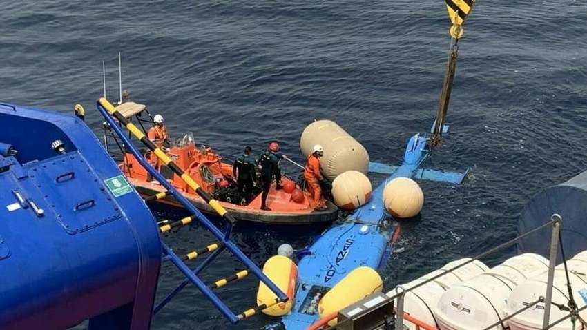 В Испании вертолет таможенников упал в воду во время погони за наркоторговцами: есть погибшие (ФОТО)