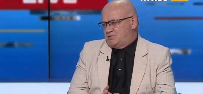 "В вопросе русского языка Зеленский выглядит, как переодетый Порошенко", - политтехнолог